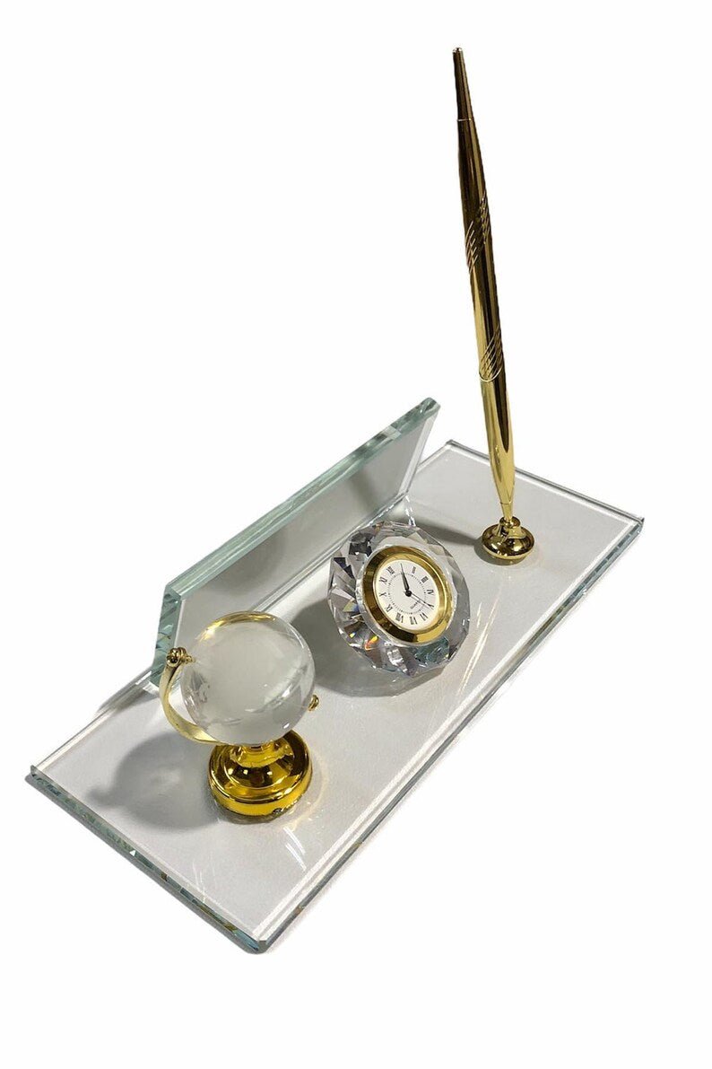 MOOG Personalized Glass Desk Name Plate - themonogram manor 