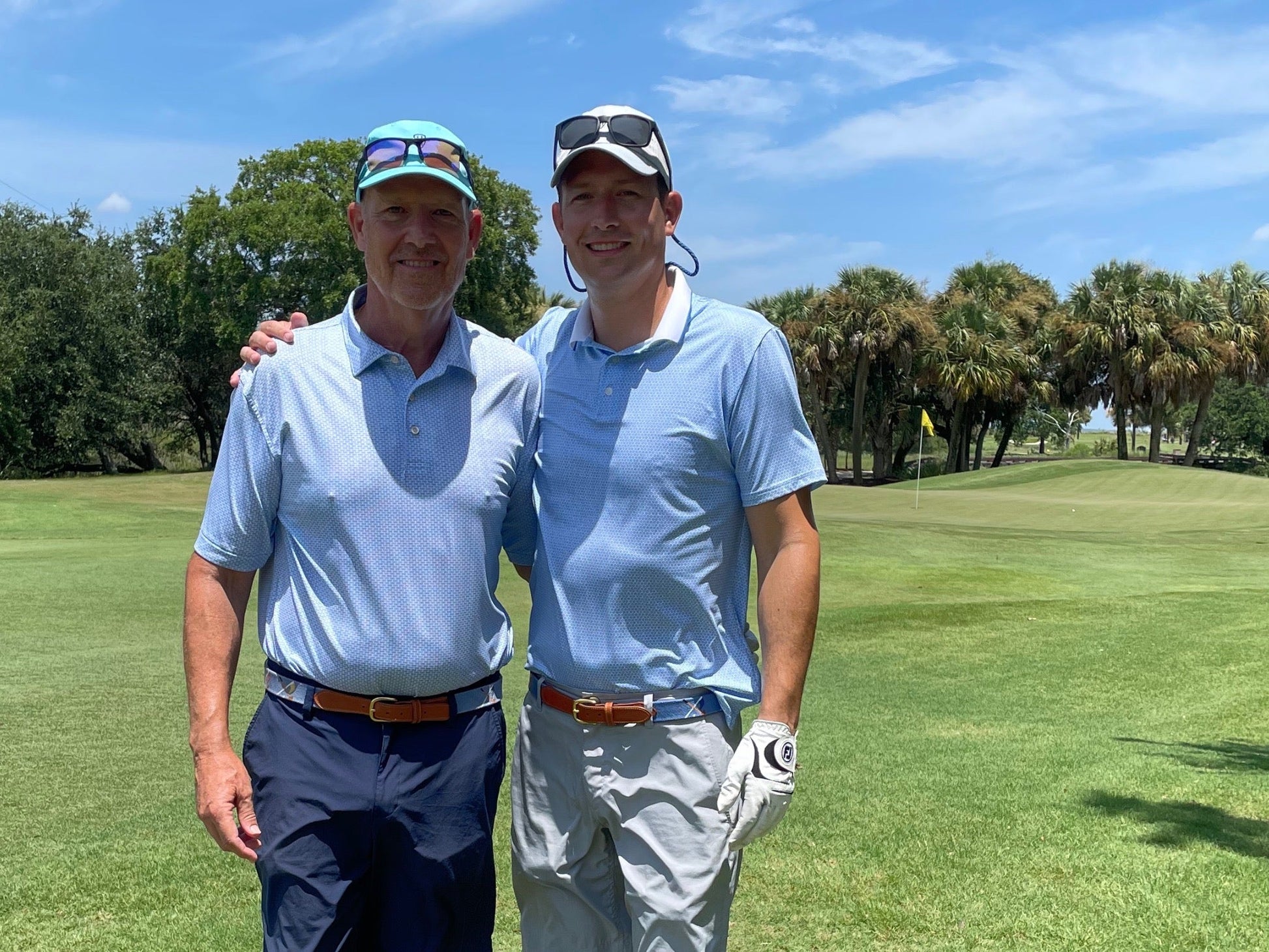 Golf Clubs and Flags Crossed - themonogram manor 