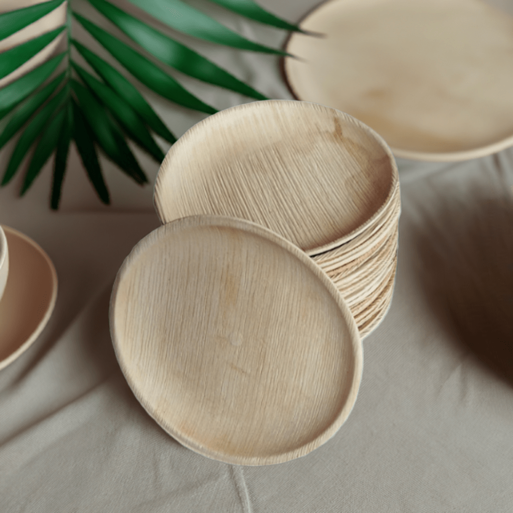 9 Inch Round Palm Leaf Plate (300 Pack) - themonogram manor 