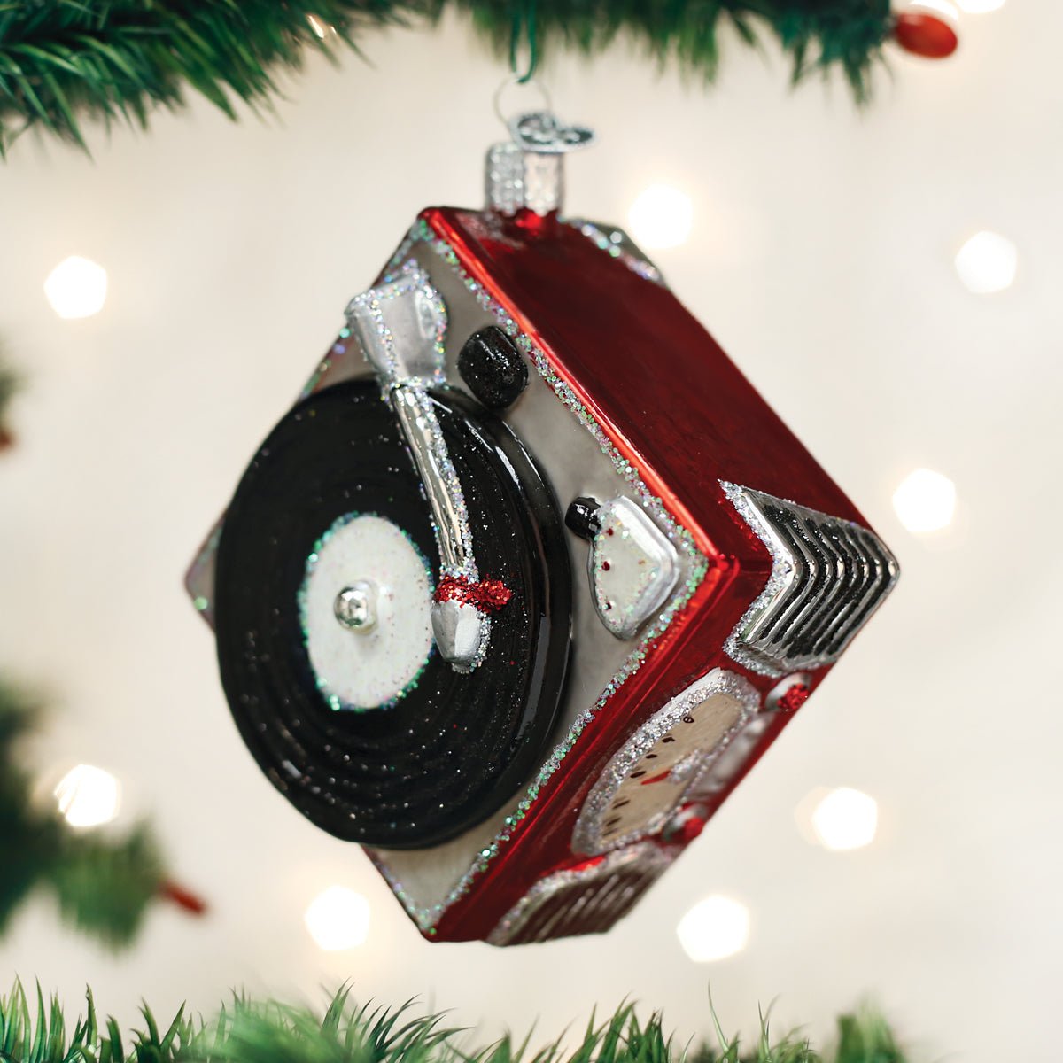 Record Player Ornament - #themonogram manor #