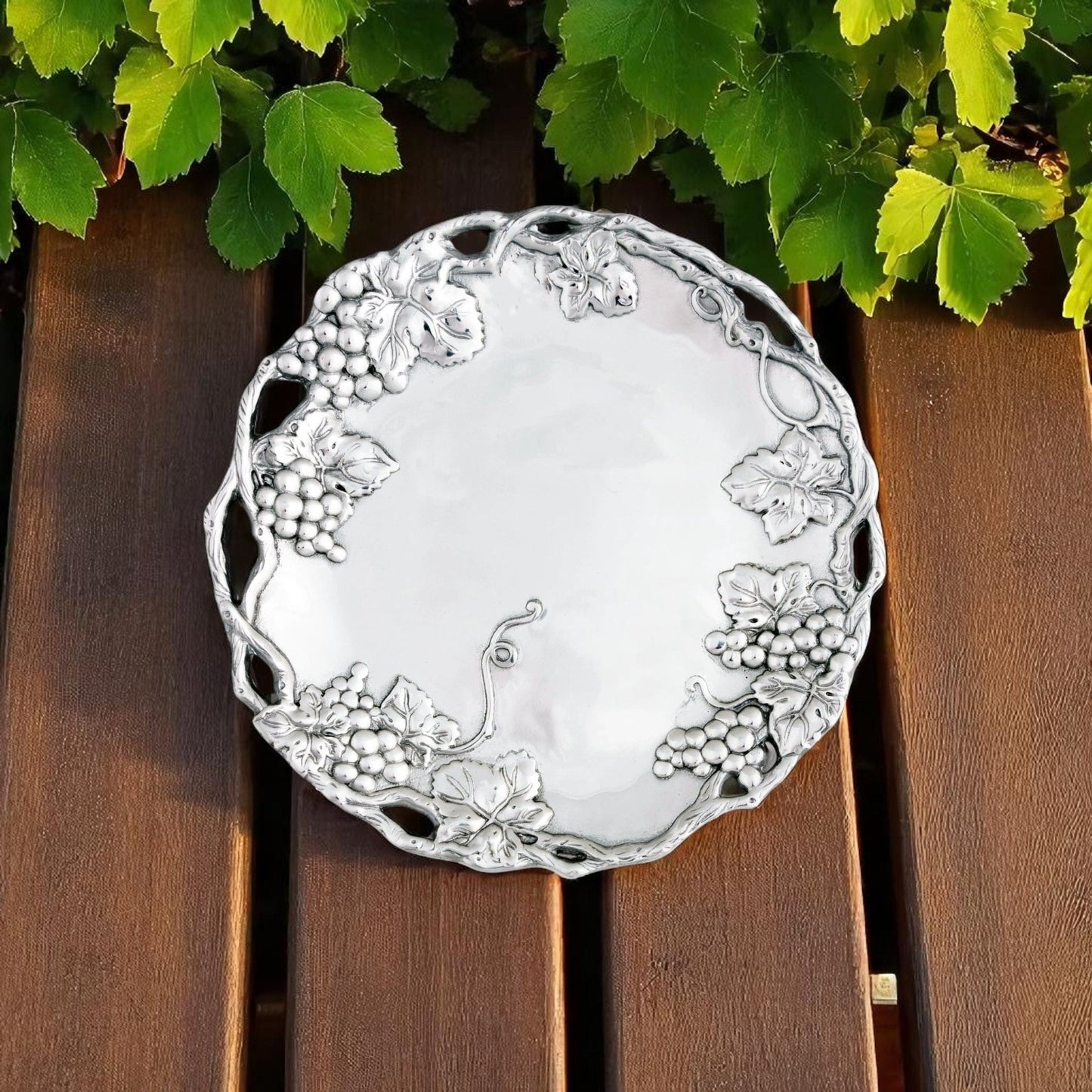 Grape Round Tray 15 - themonogram manor 