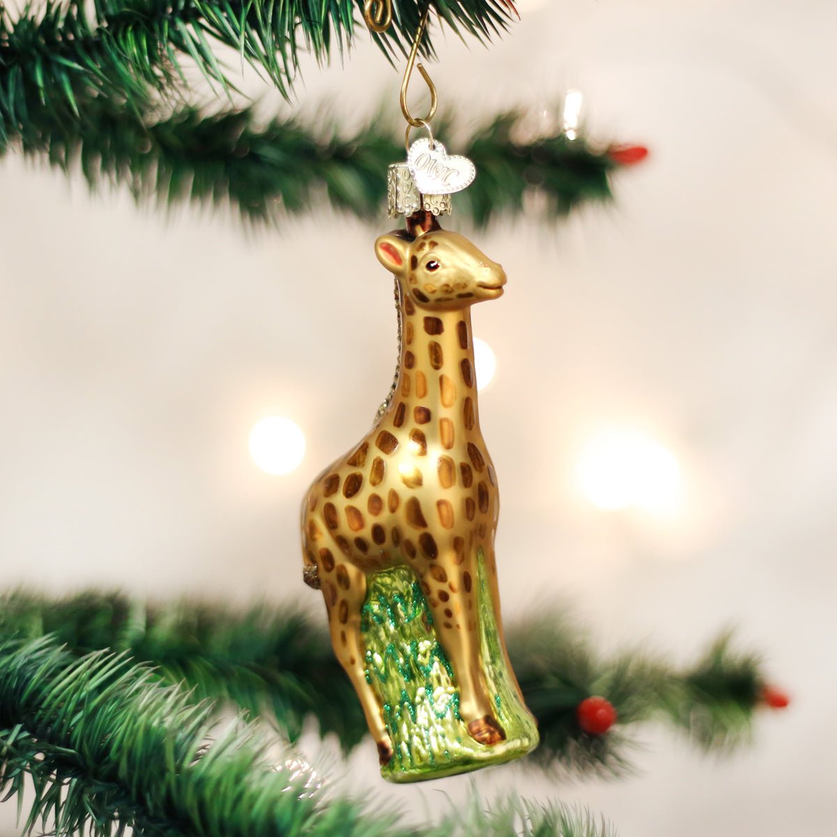 Baby Giraffe Ornament - themonogram manor 