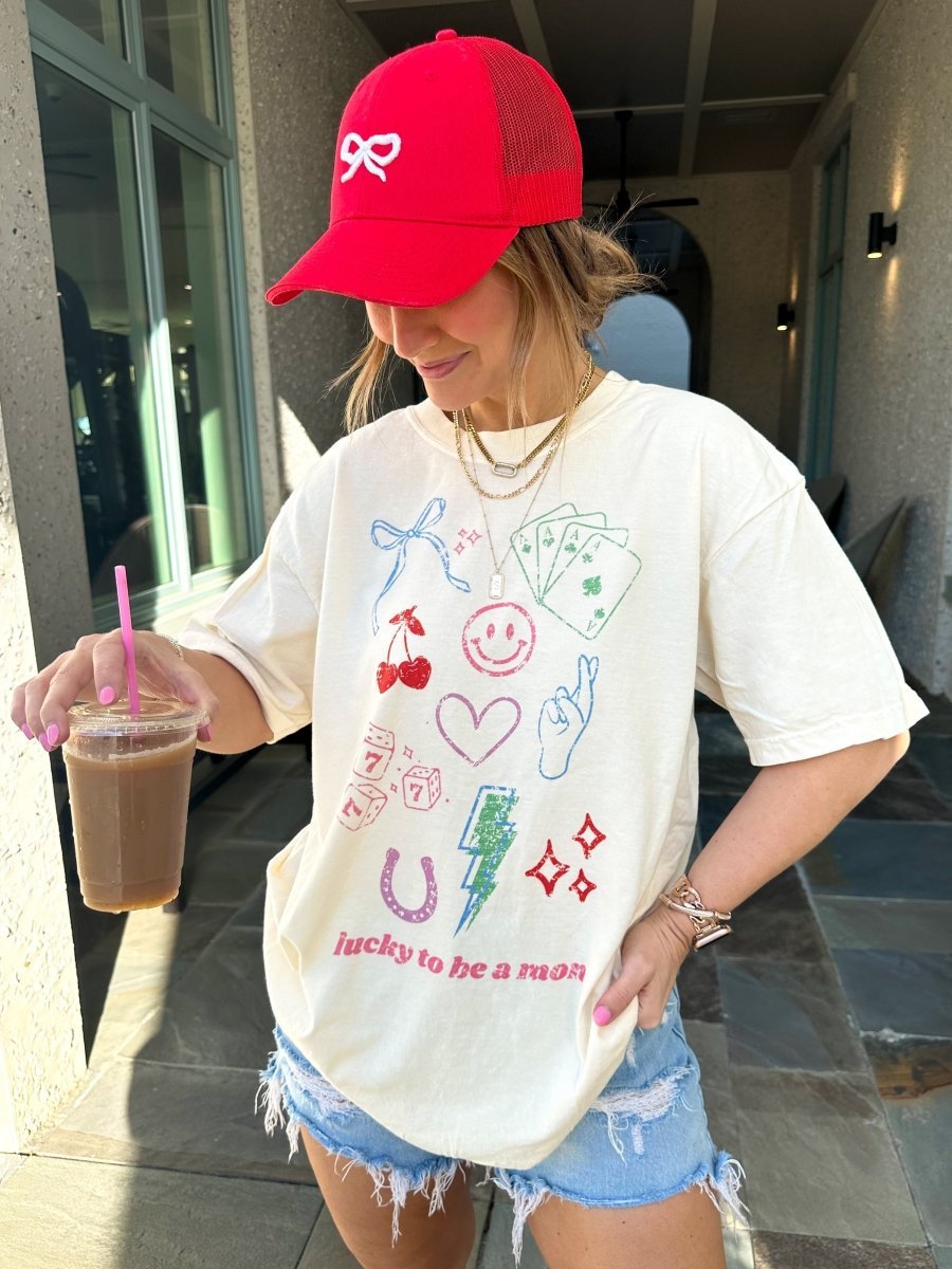 'Lucky Mom Dopamine Doodles' T-Shirt - themonogram manor 