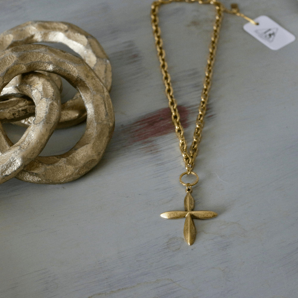 Everlasting Cross Necklace - themonogram manor 