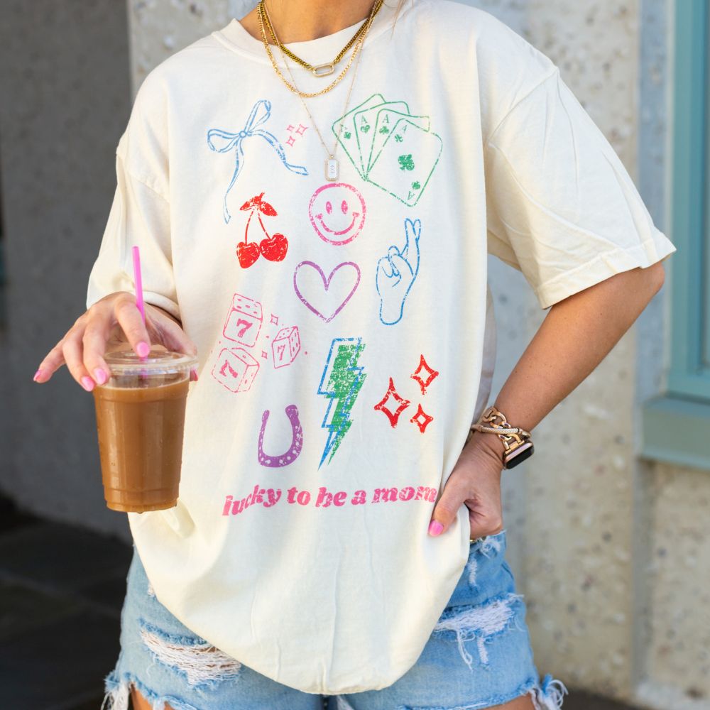 'Lucky Mom Dopamine Doodles' T-Shirt - themonogram manor 