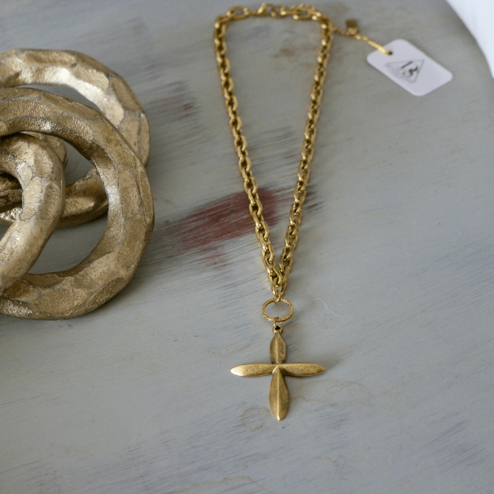 Everlasting Cross Necklace - themonogram manor 