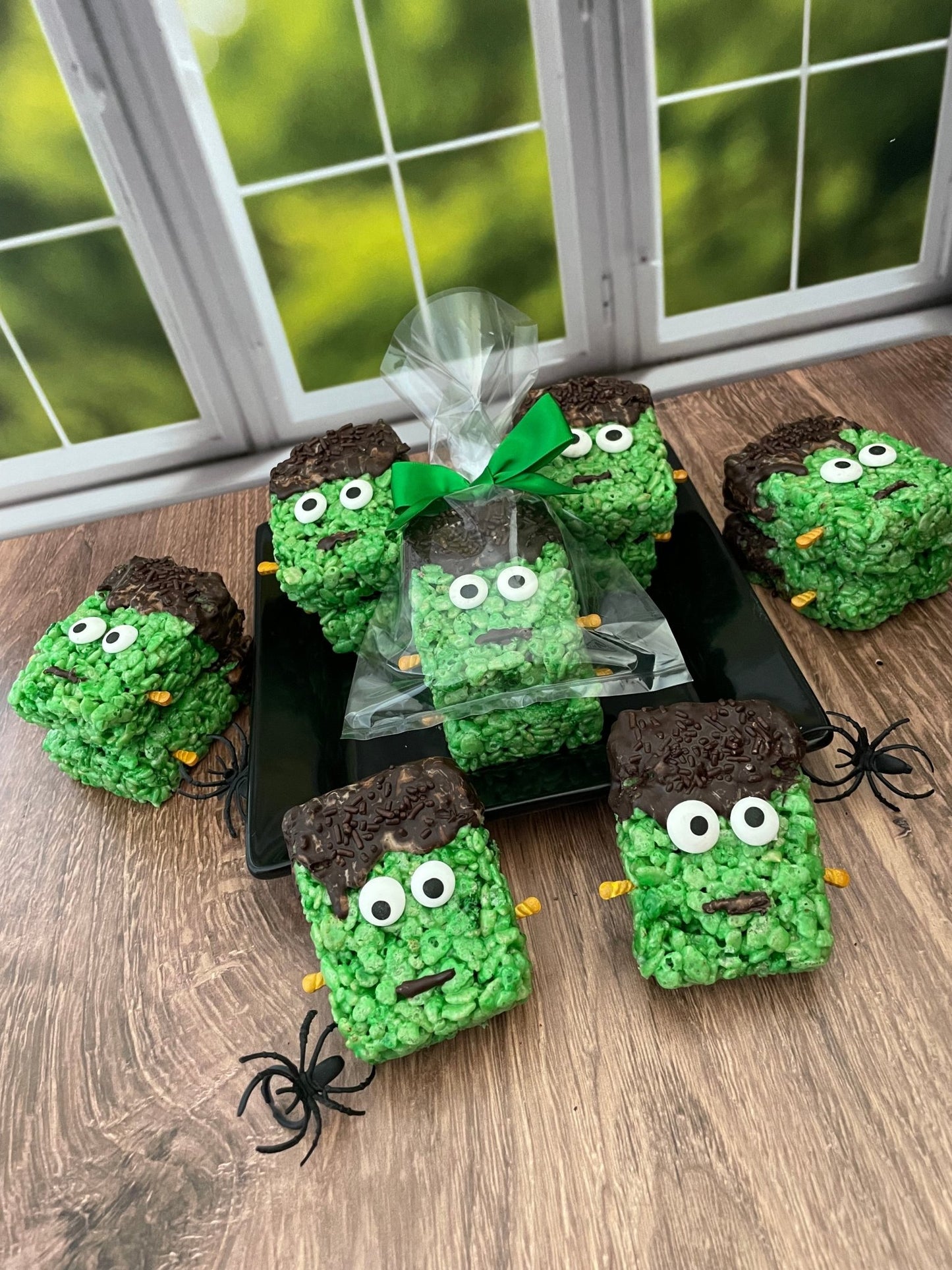 Halloween "Frankenstein" Rice Crispie Treats - themonogram manor 