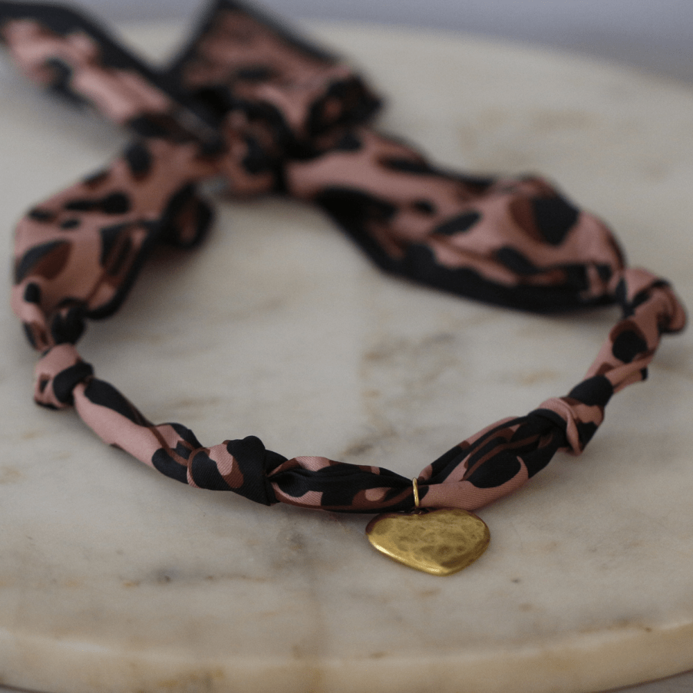 Savannah Heart Scarf Necklace - themonogram manor 