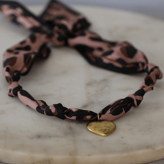 Savannah Heart Scarf Necklace - themonogram manor 