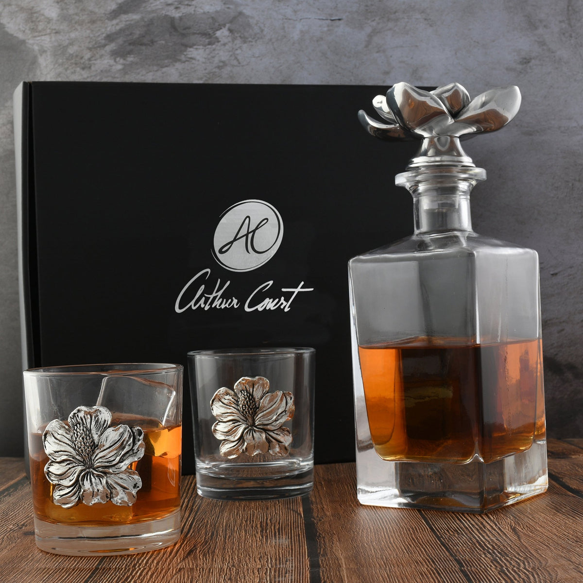 Magnolia Decanter Set with Glasses - themonogram manor 