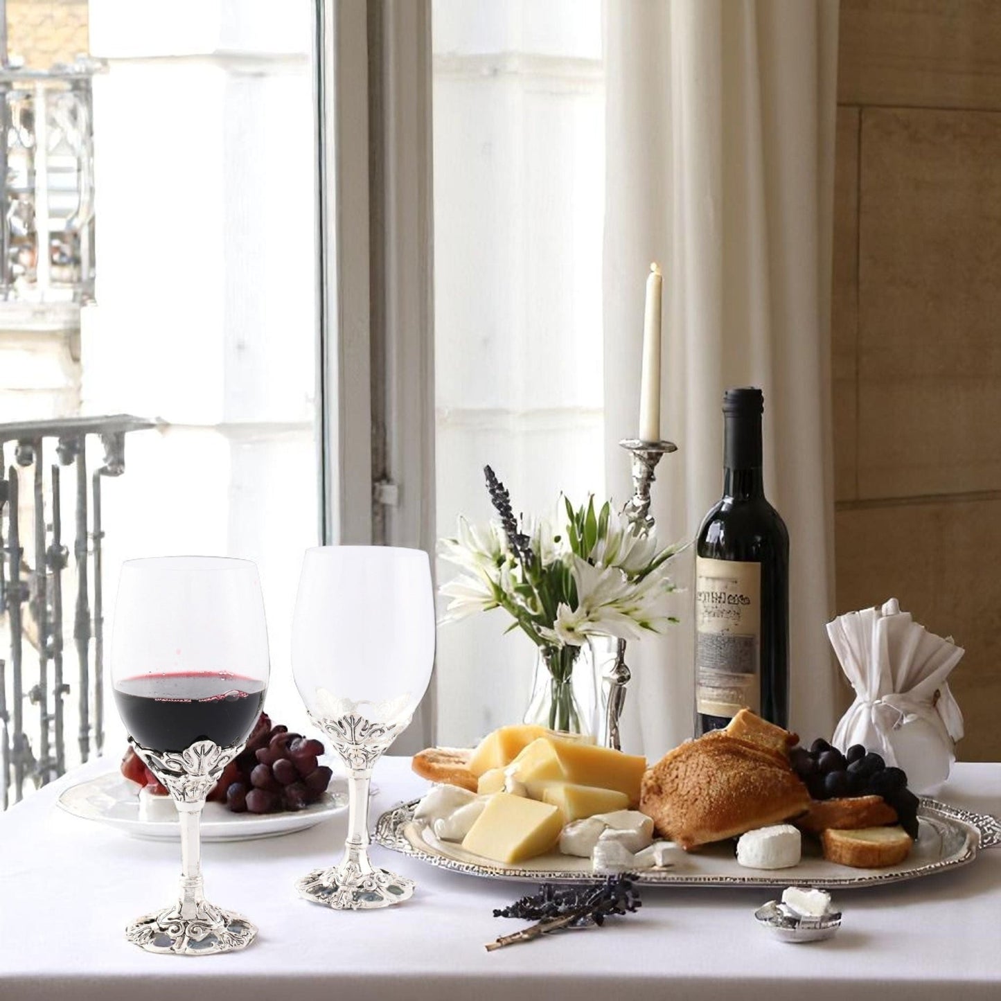 Fleur-De-Lis Wine Glasses - themonogram manor 