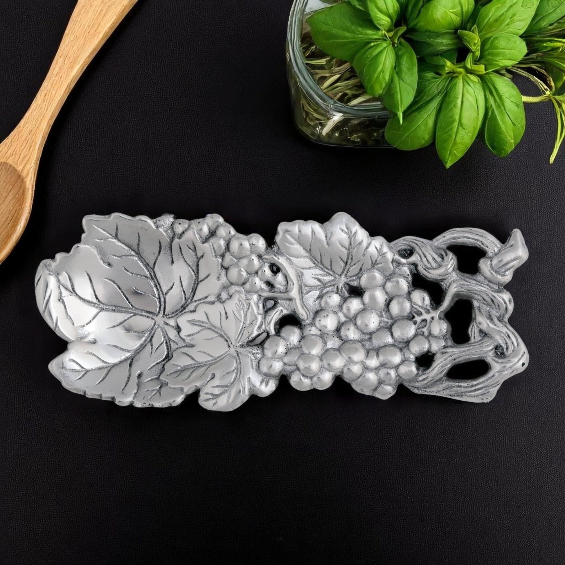 Grape Spoon Rest - themonogram manor 