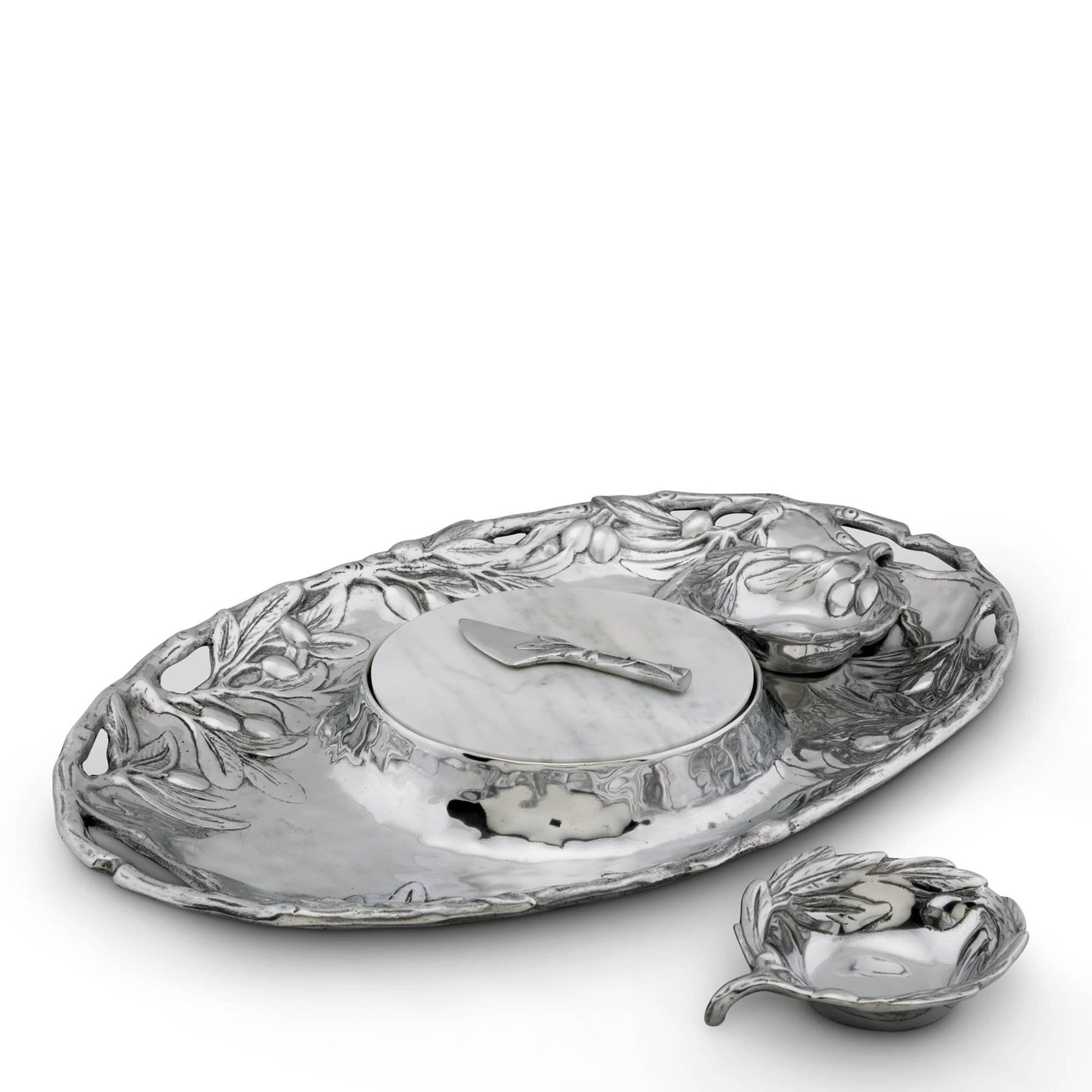 Olive Entertainment Tray - themonogram manor 