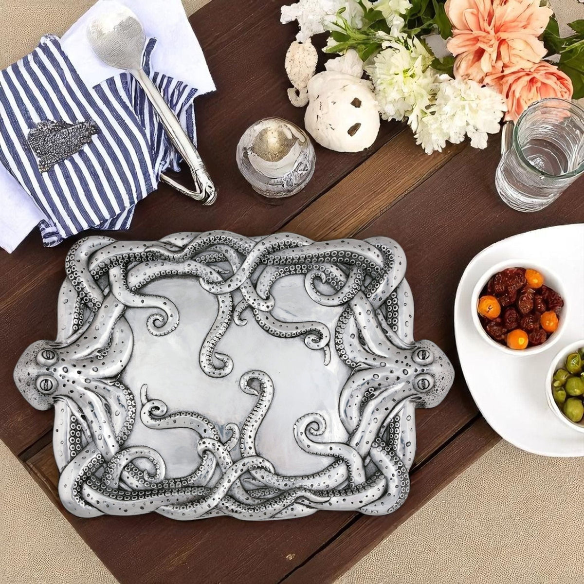 Octopus Centerpiece Tray - themonogram manor 
