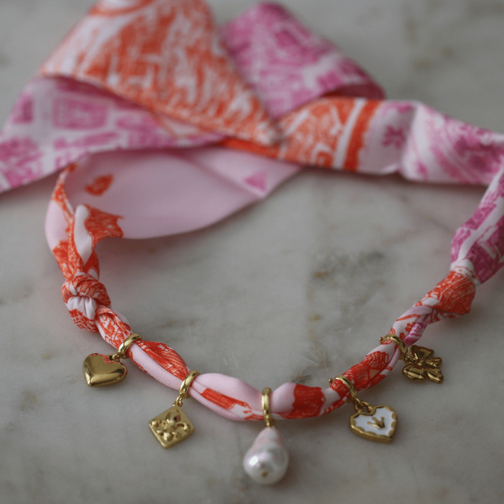 Lucky in Love Scarf Necklace - themonogram manor 