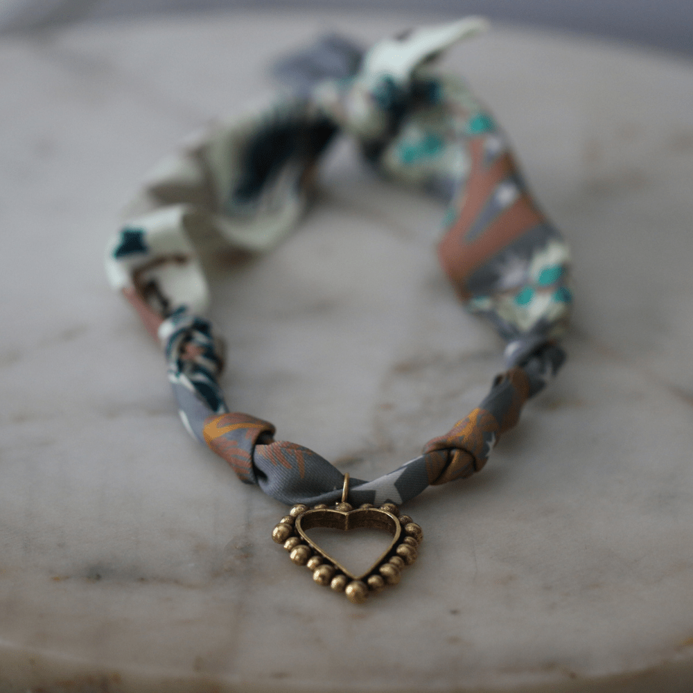 Beaded Heart Scarf Necklace - themonogram manor 