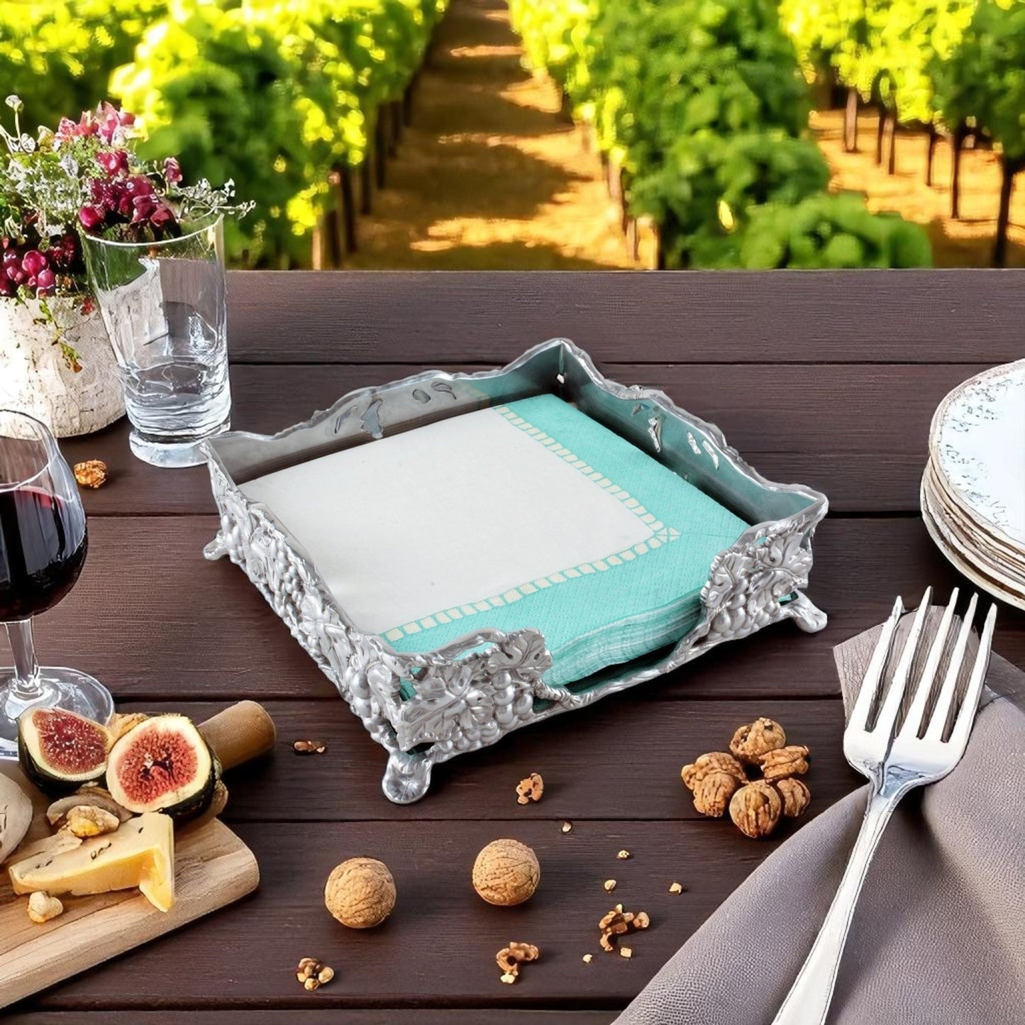 Grape Luncheon Napkin Box - themonogram manor 