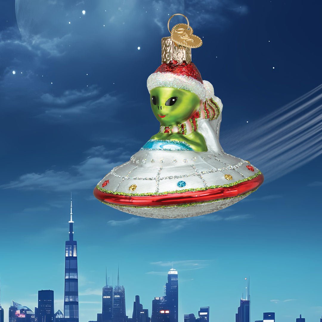 Christmas UFO Ornament - #themonogram manor #