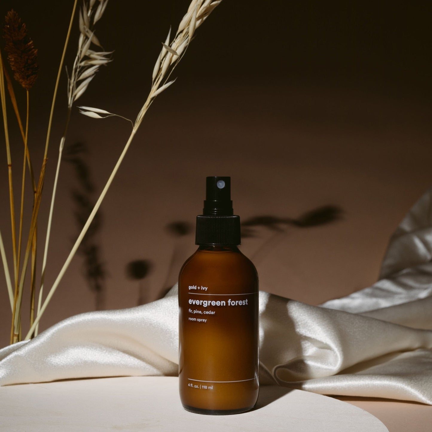 evergreen forest room + linen spray - themonogram manor 