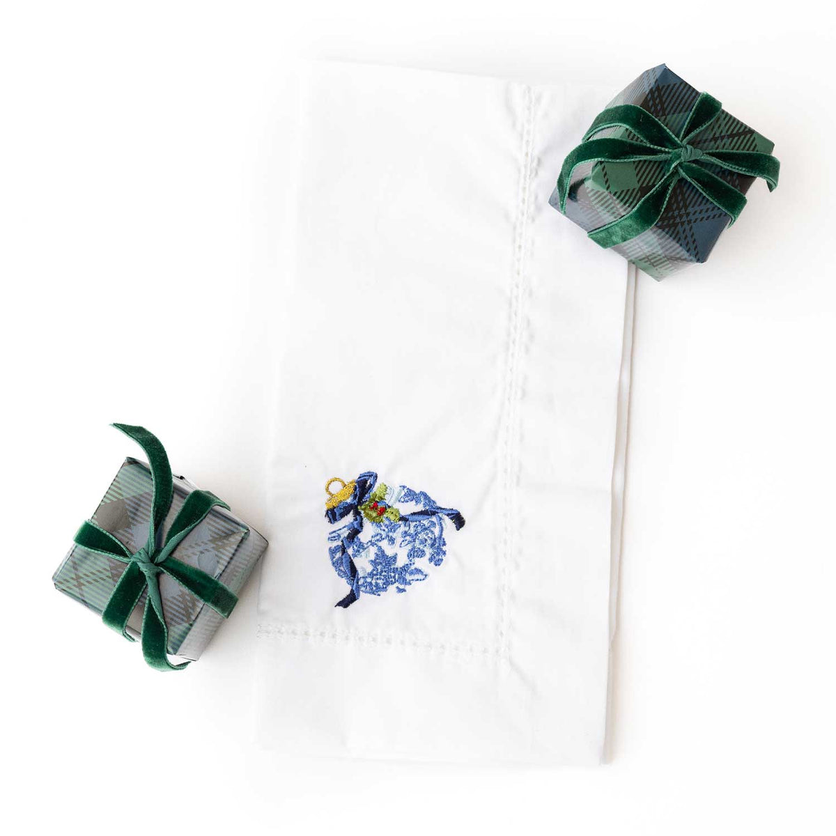 Chinoiserie Ornament Embroidered Dinner Napkin - themonogram manor 