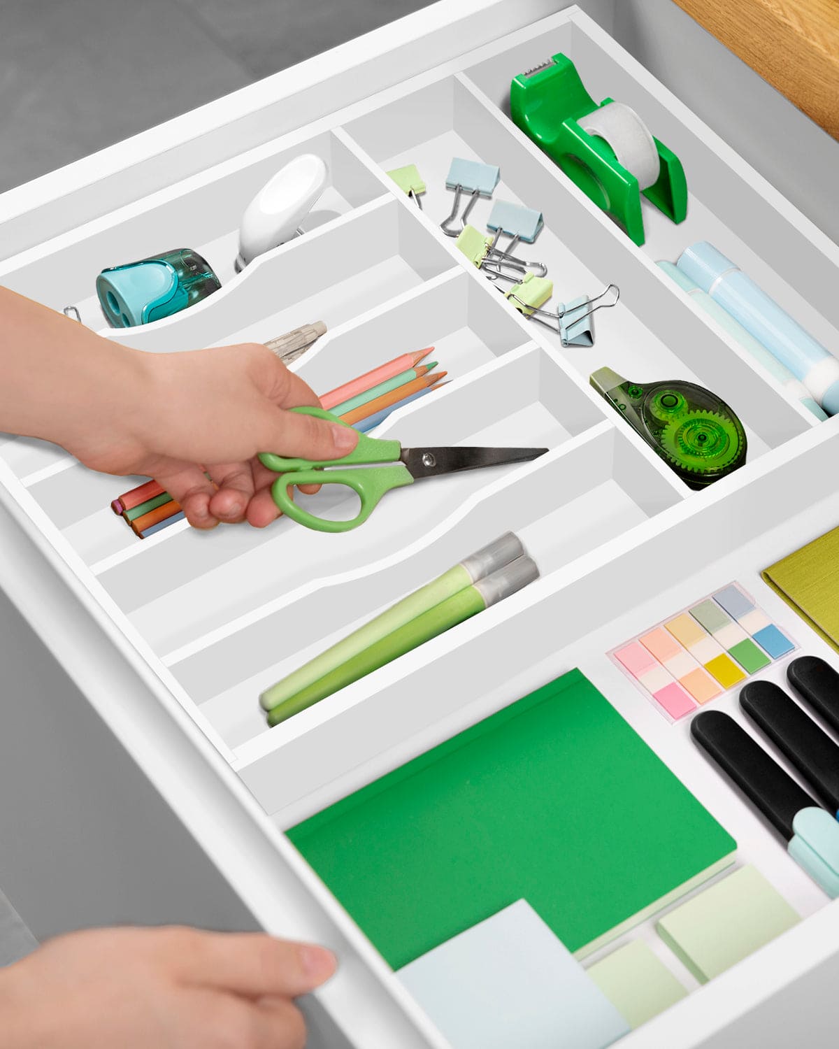 Basic Silverware Drawer Organizer, White - themonogram manor 