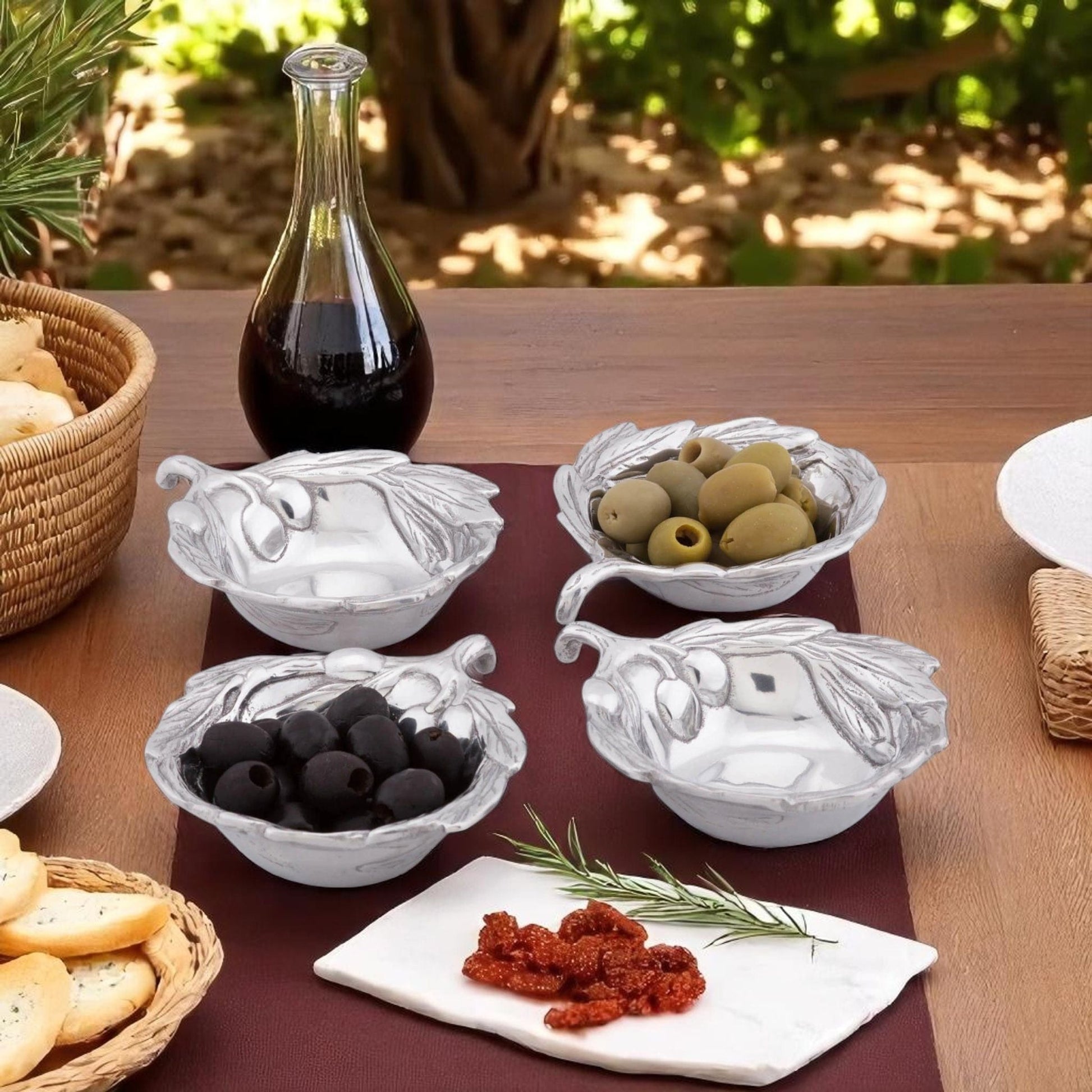 Olive Sauce/Oil Bowl - themonogram manor 