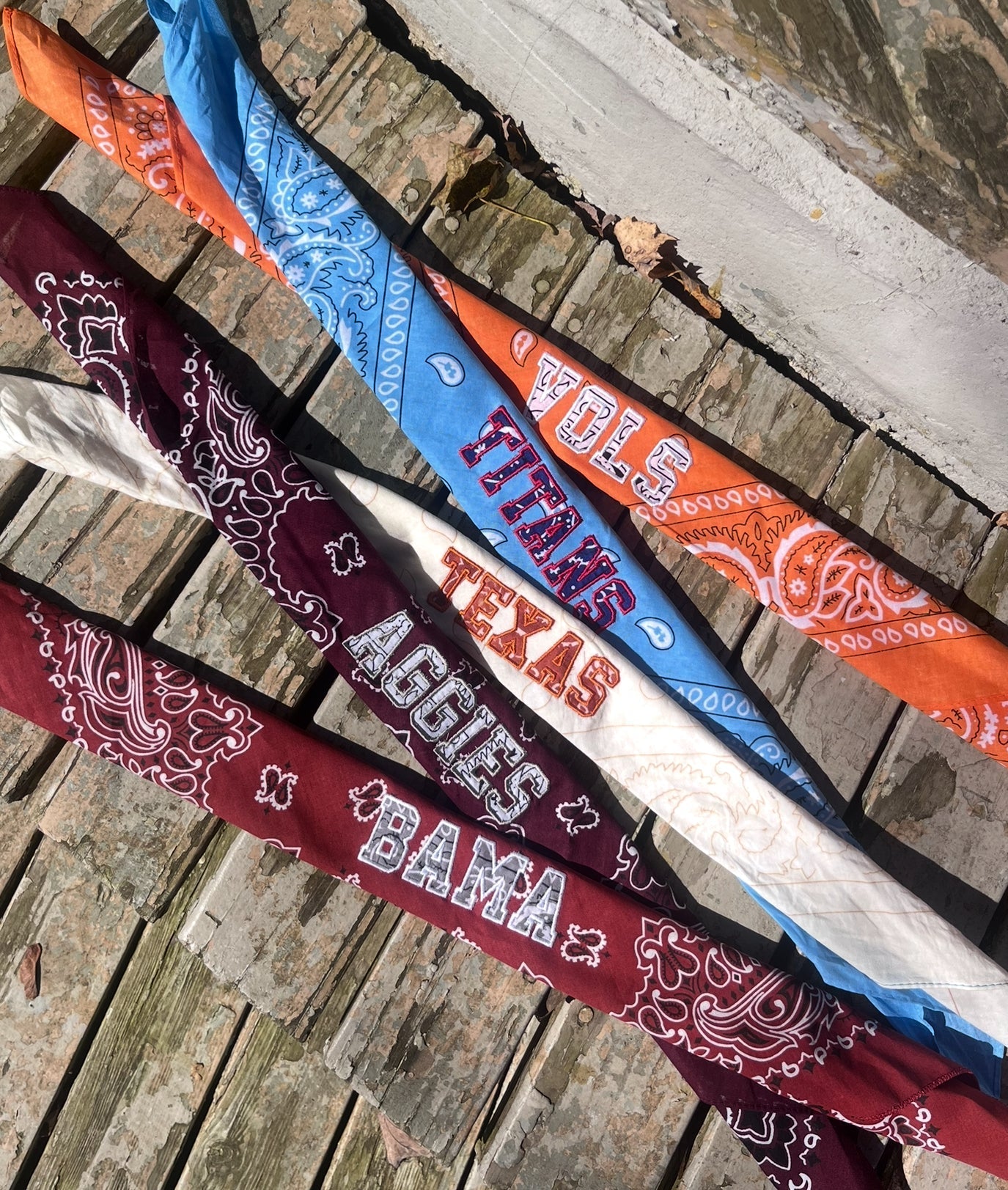 Fan Bandana - themonogram manor 