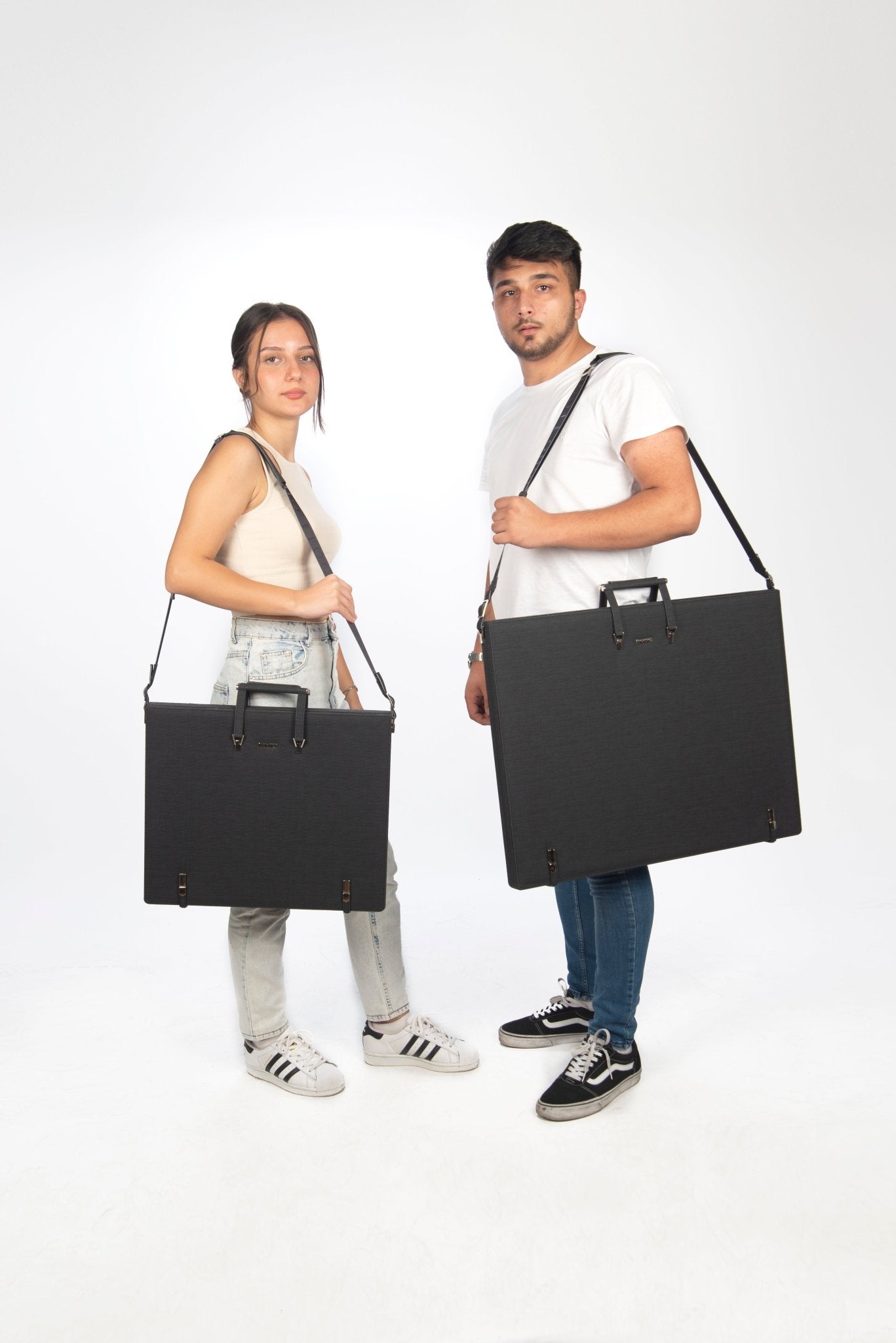 Leather Binder Leather Portfolio Gifts For Painters - Portfolio Binder - Art Supplies Organizer - themonogram manor 