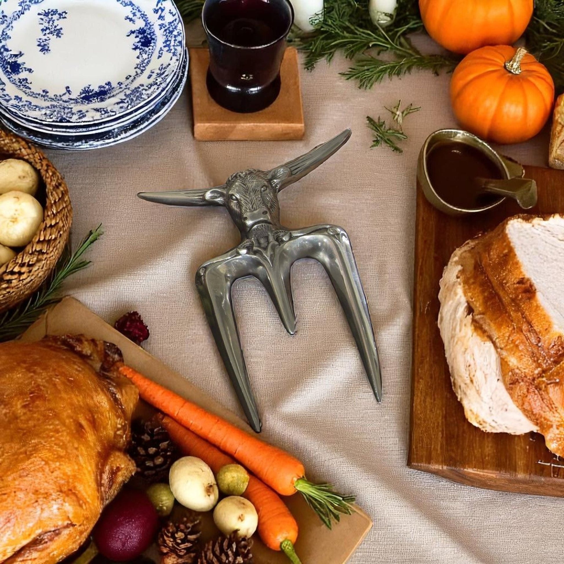 Steer Carving Fork - themonogram manor 