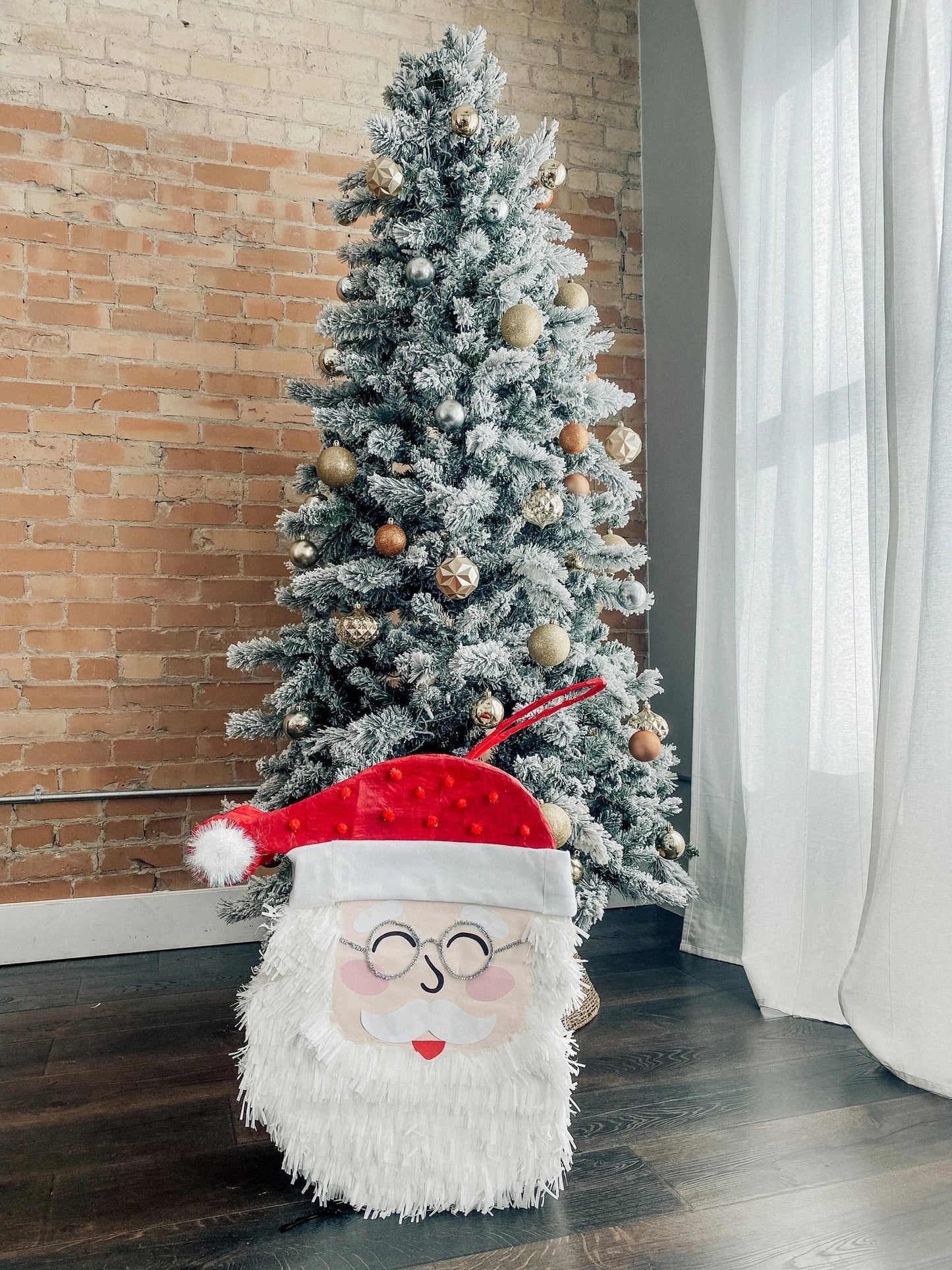 🎅 Santa Claus Piñata – Handmade 22” Christmas Party Decoration & Candy Holder - themonogram manor 