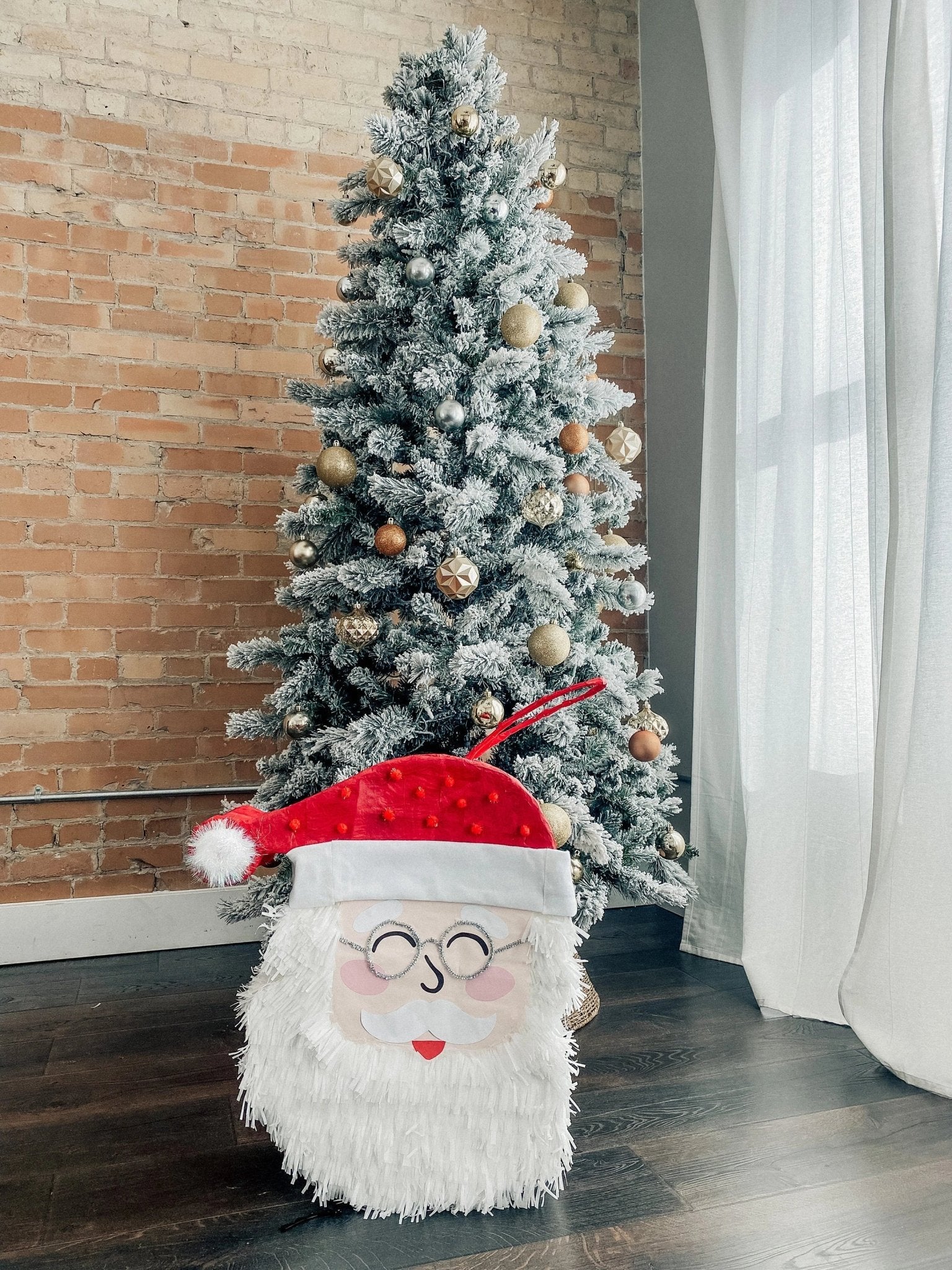 🎅 Santa Claus Piñata – Handmade 22” Christmas Party Decoration & Candy Holder - themonogram manor 