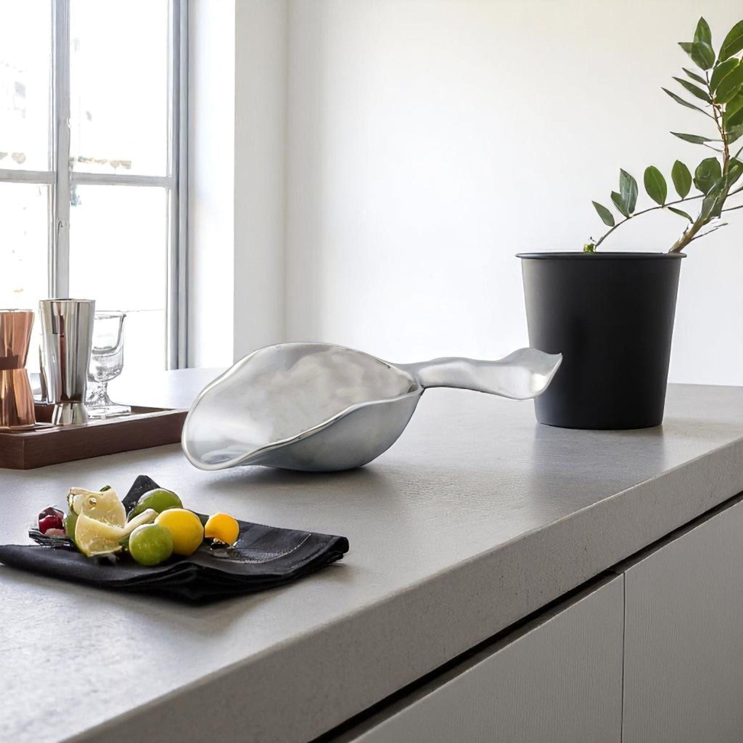 Carmel Ice Scoop - themonogram manor 