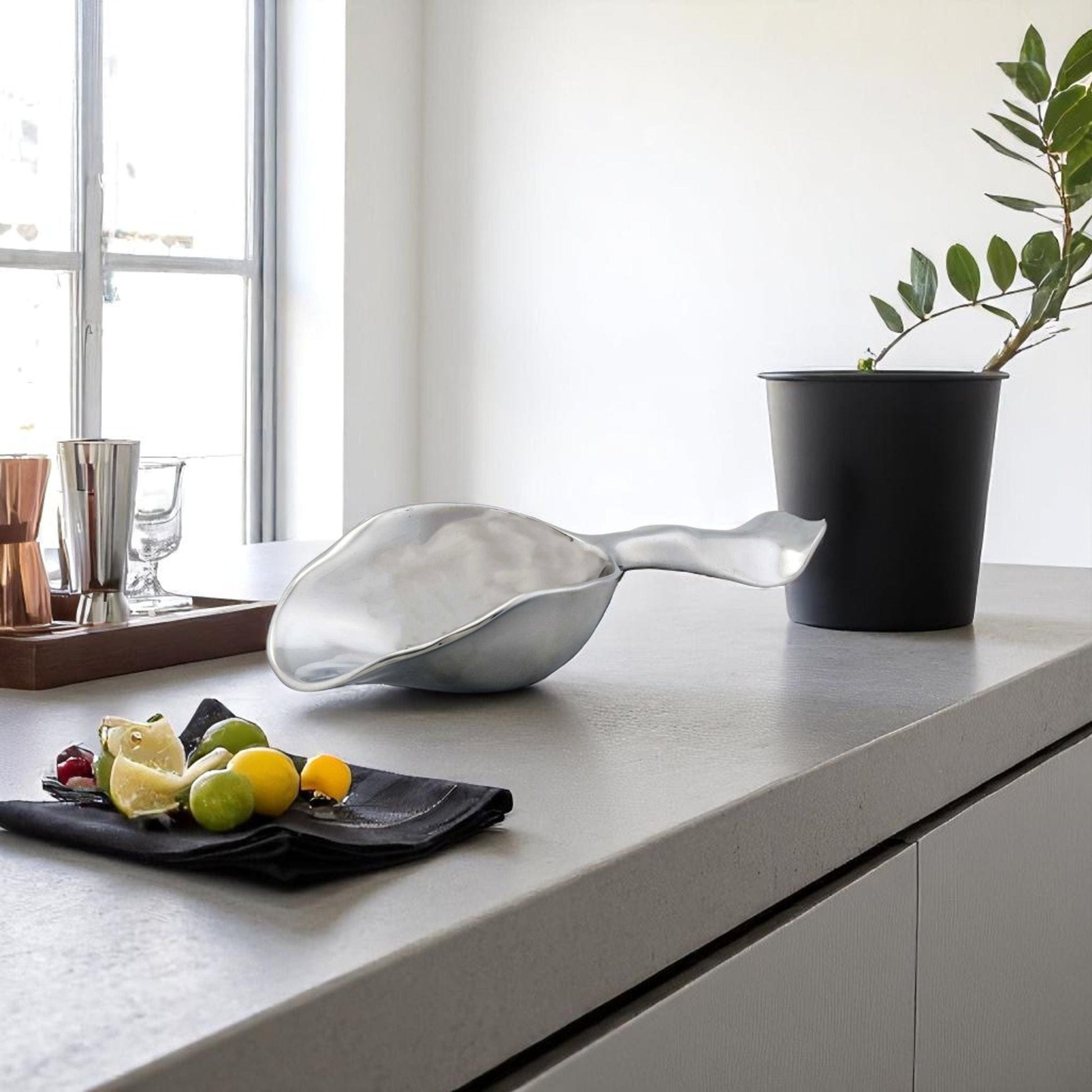 Carmel Ice Scoop - themonogram manor 