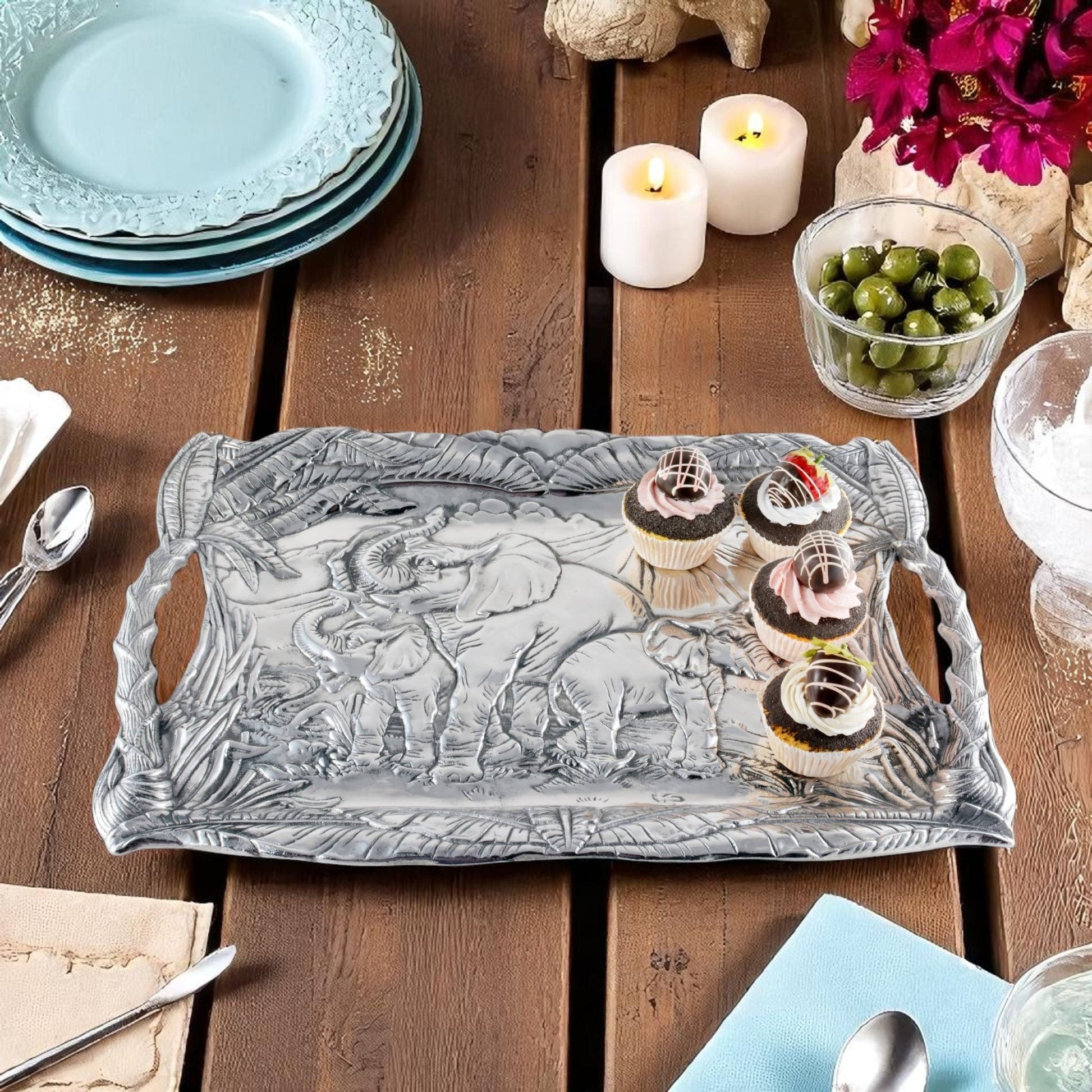 Elephant Clutch Tray - themonogram manor 