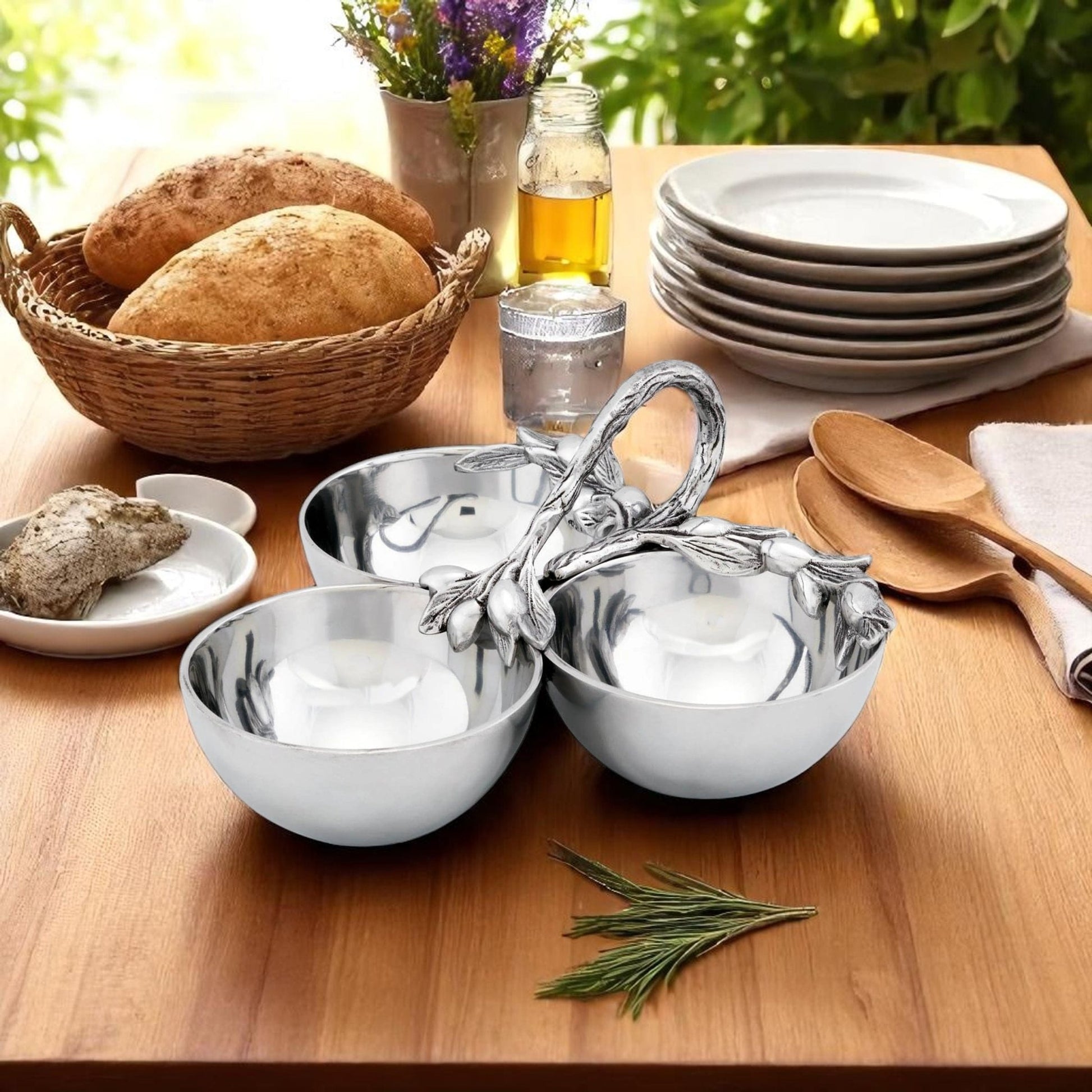 Olive Serving Bowls - themonogram manor 