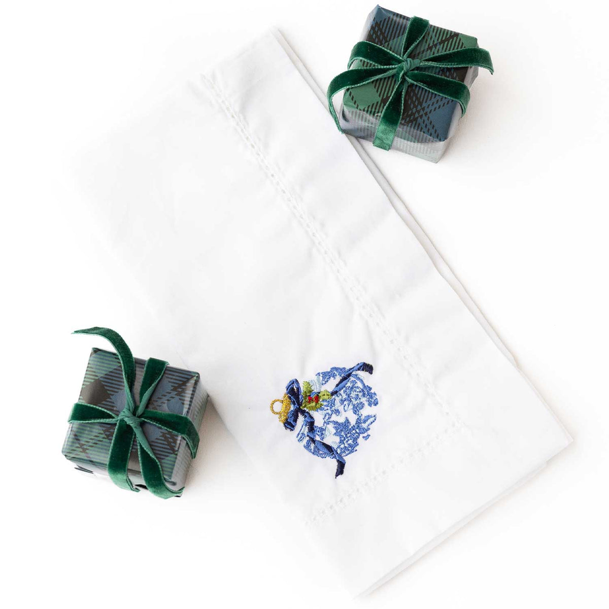 Chinoiserie Ornament Embroidered Dinner Napkin - themonogram manor 