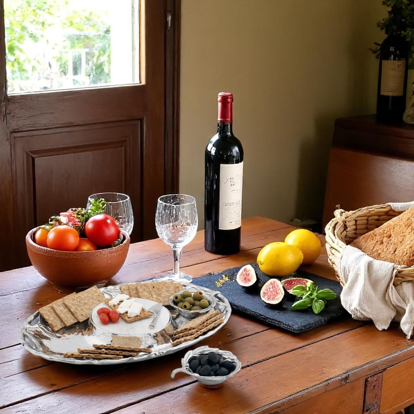 Olive Entertainment Tray - themonogram manor 