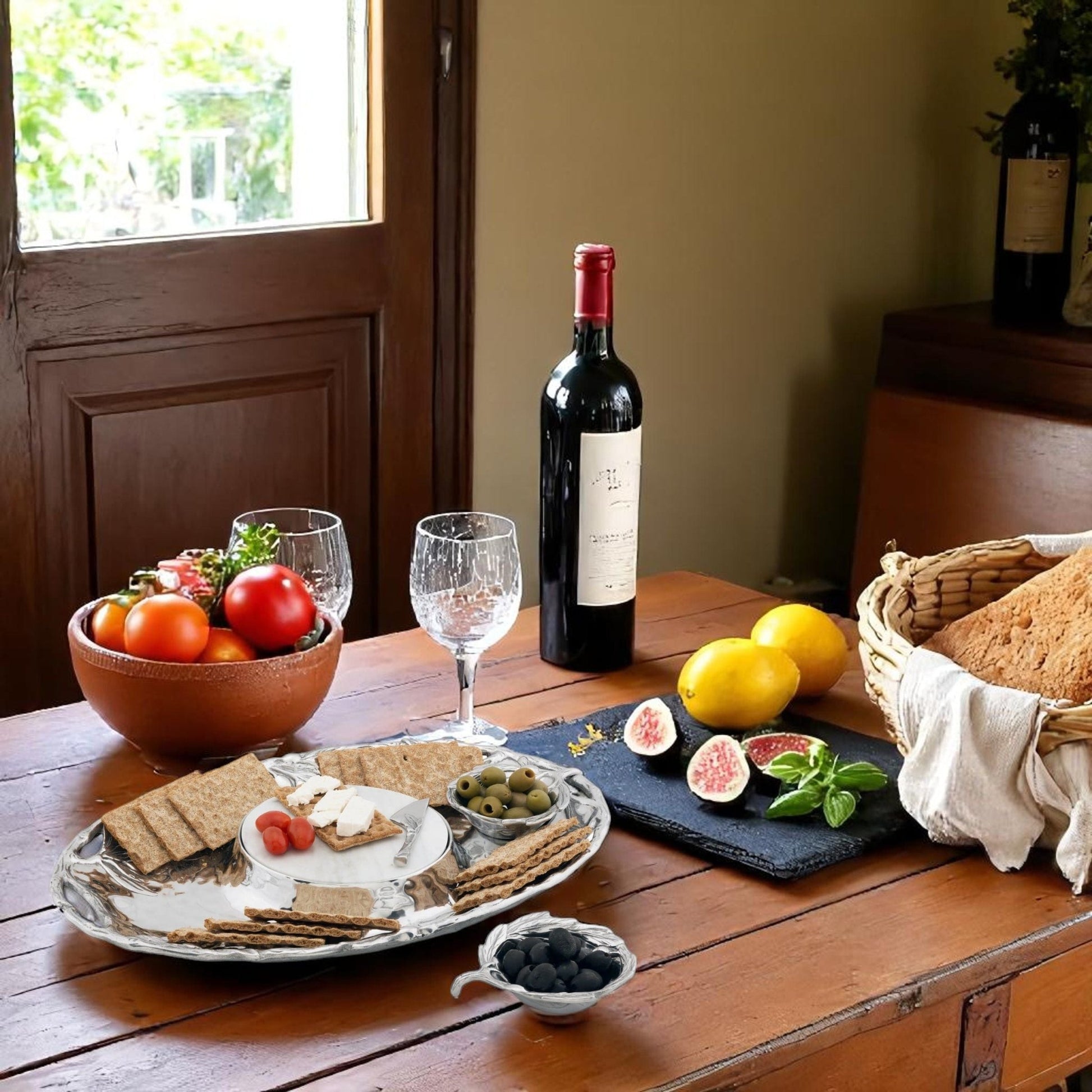 Olive Entertainment Tray - themonogram manor 