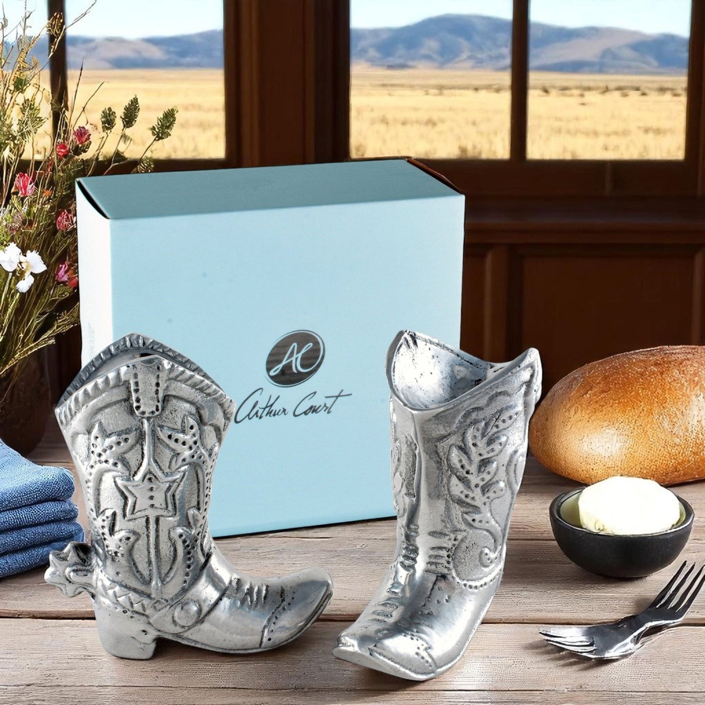Cowboy Boot Salt and Pepper Set - themonogram manor 