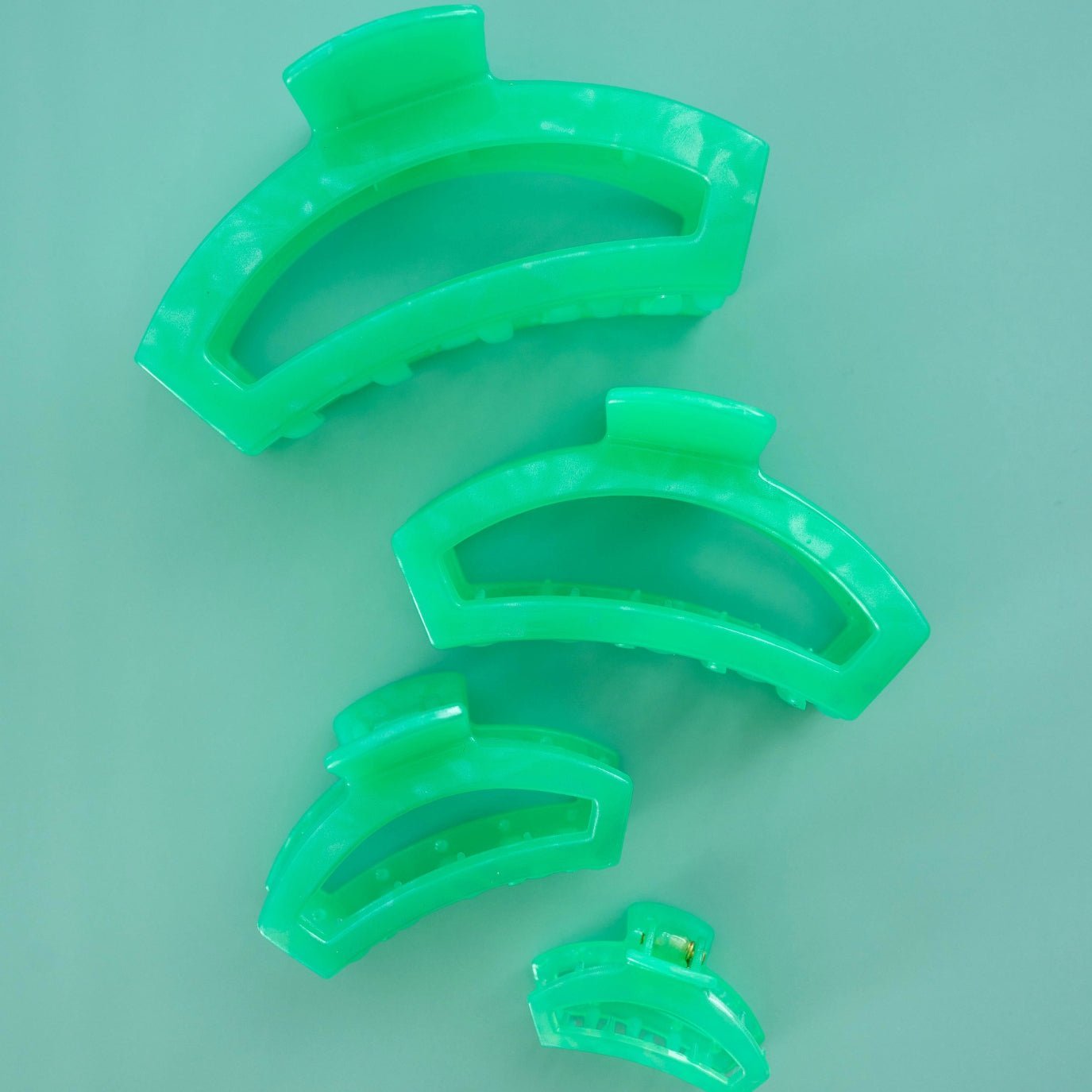 Open Spring Splash Tiny Hair Clip - themonogram manor 