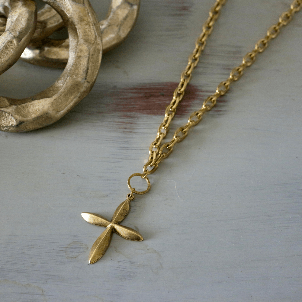 Everlasting Cross Necklace - themonogram manor 