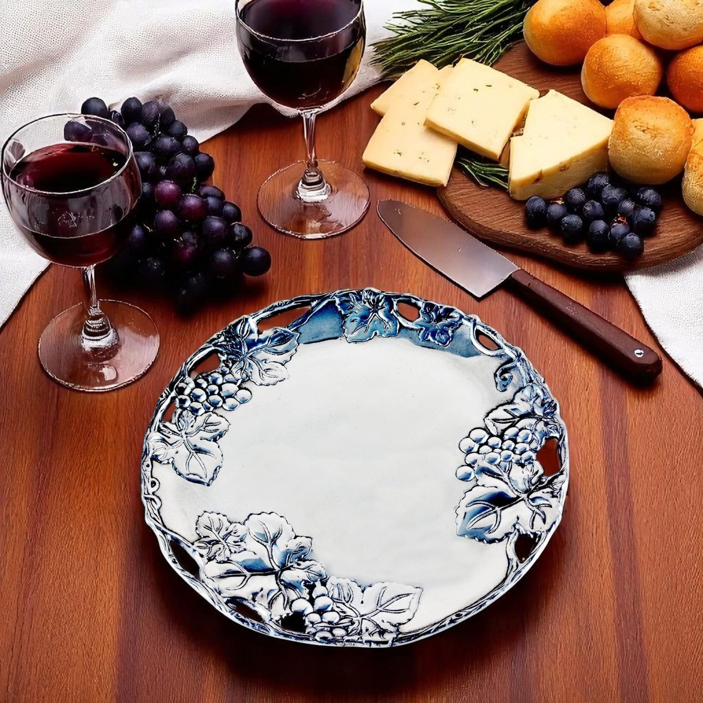 Grape 12 Round Plate - themonogram manor 