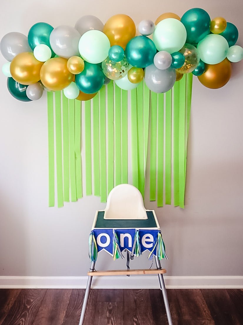 Safari Balloon Garland Kit – Green and Gold