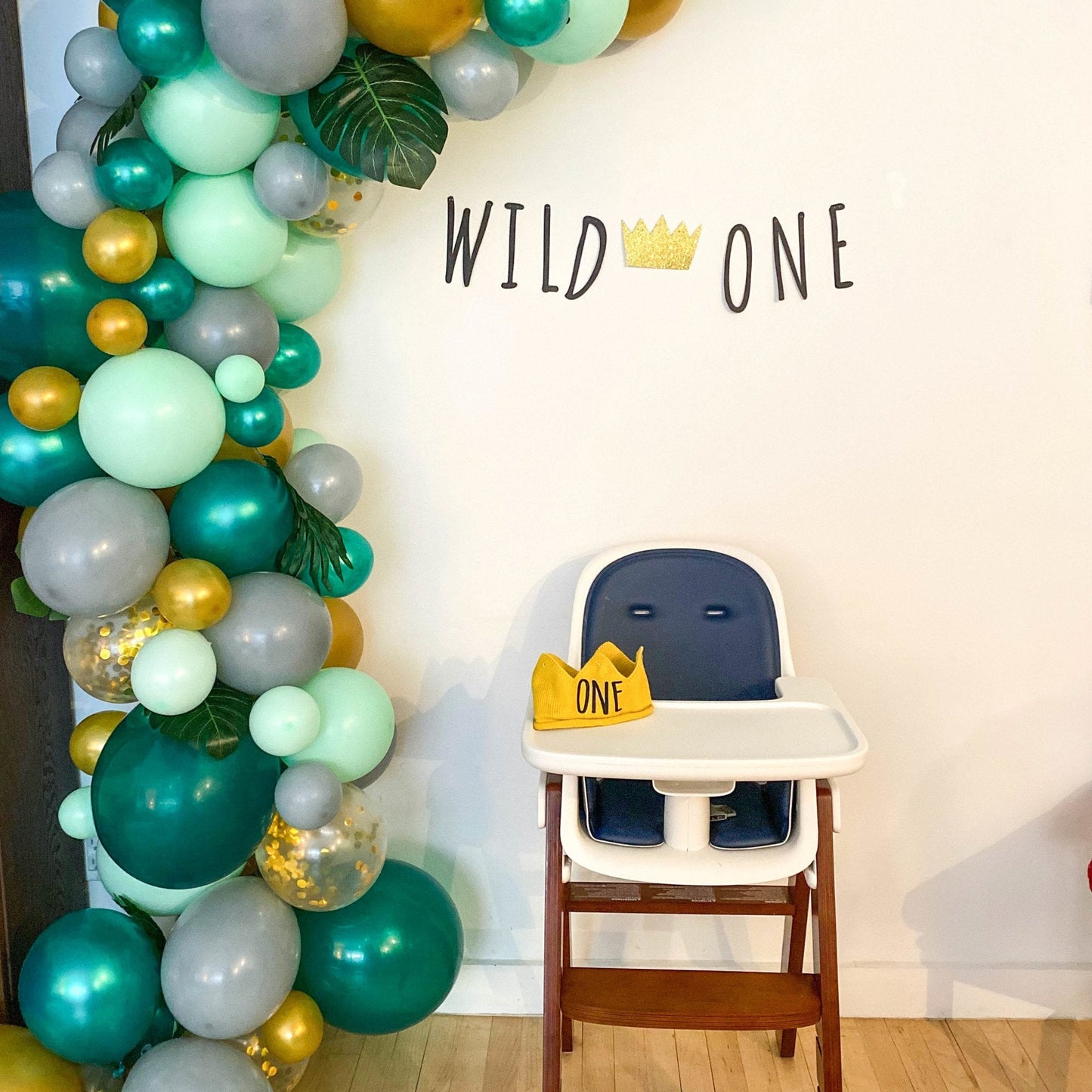 Safari Balloon Garland Kit – Green and Gold